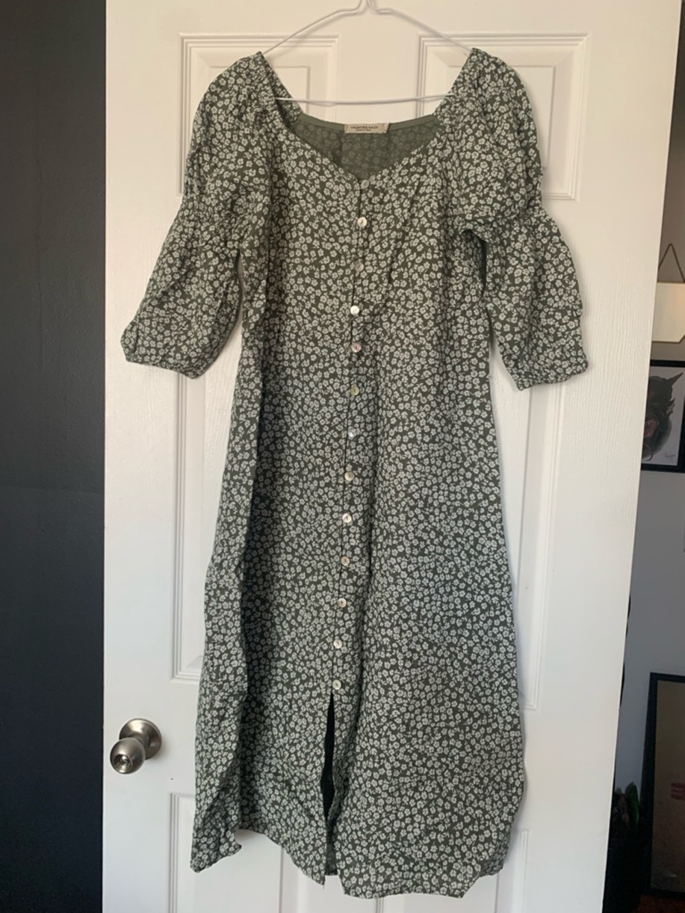 Valentina Naldi Green Floral Button-Front Midi Dress with Puff Sleeves